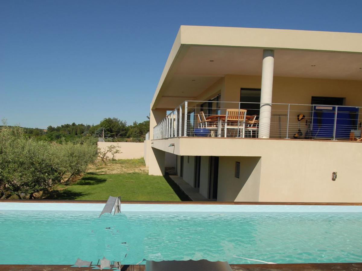 Upbeat Villa In Rochefort-Du-Gard With Private Pool Rum bild